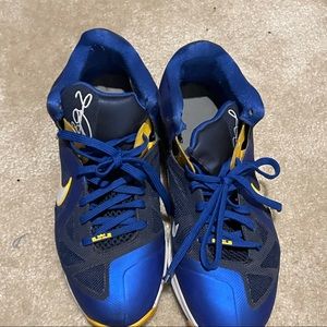 Nike Lebron 9 IX Low Entourage Sneakers Game Royal University Gold White size 13